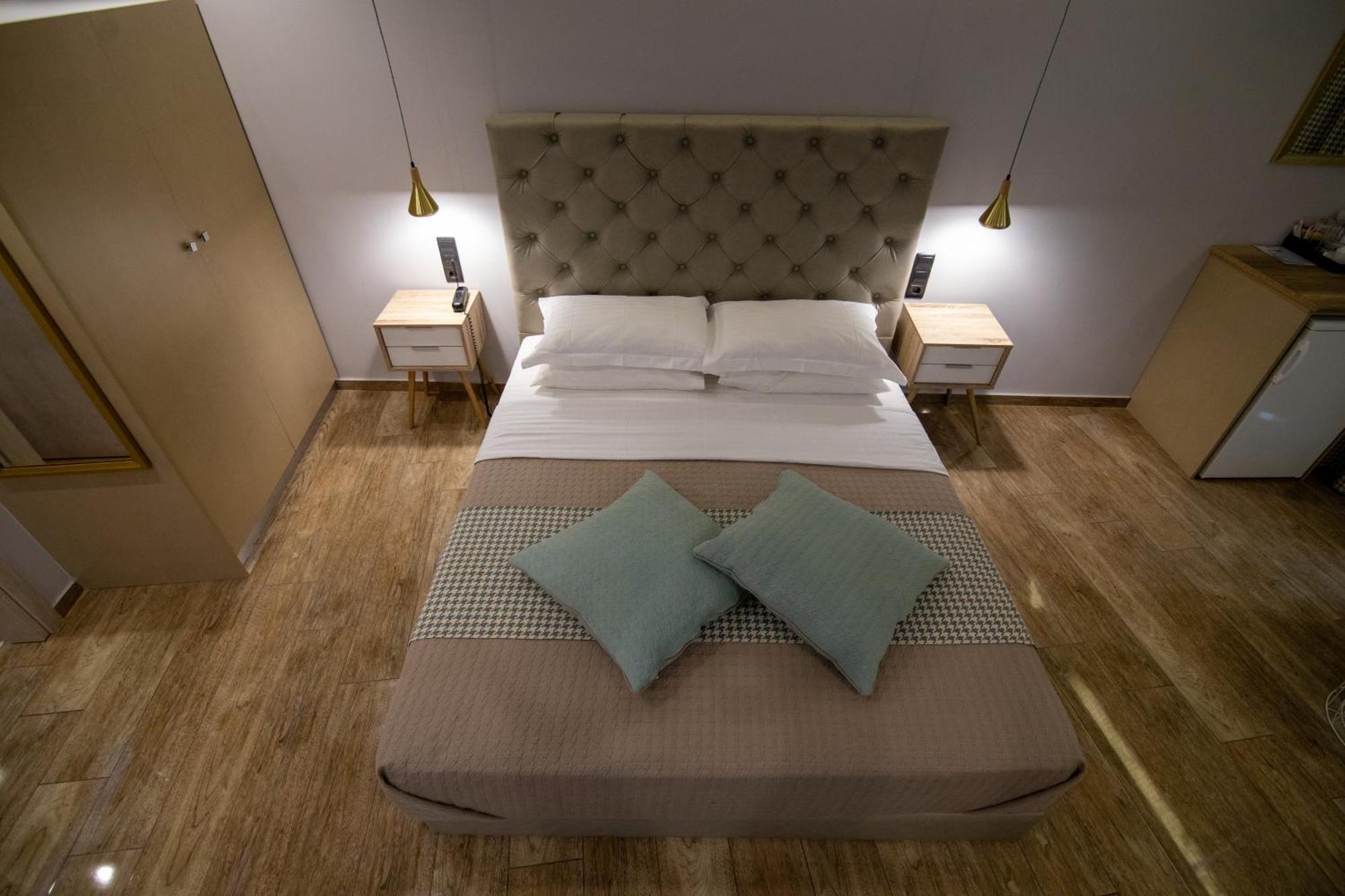 Aianteion Bay Luxury Hotel & Suites Aiándion Oda fotoğraf