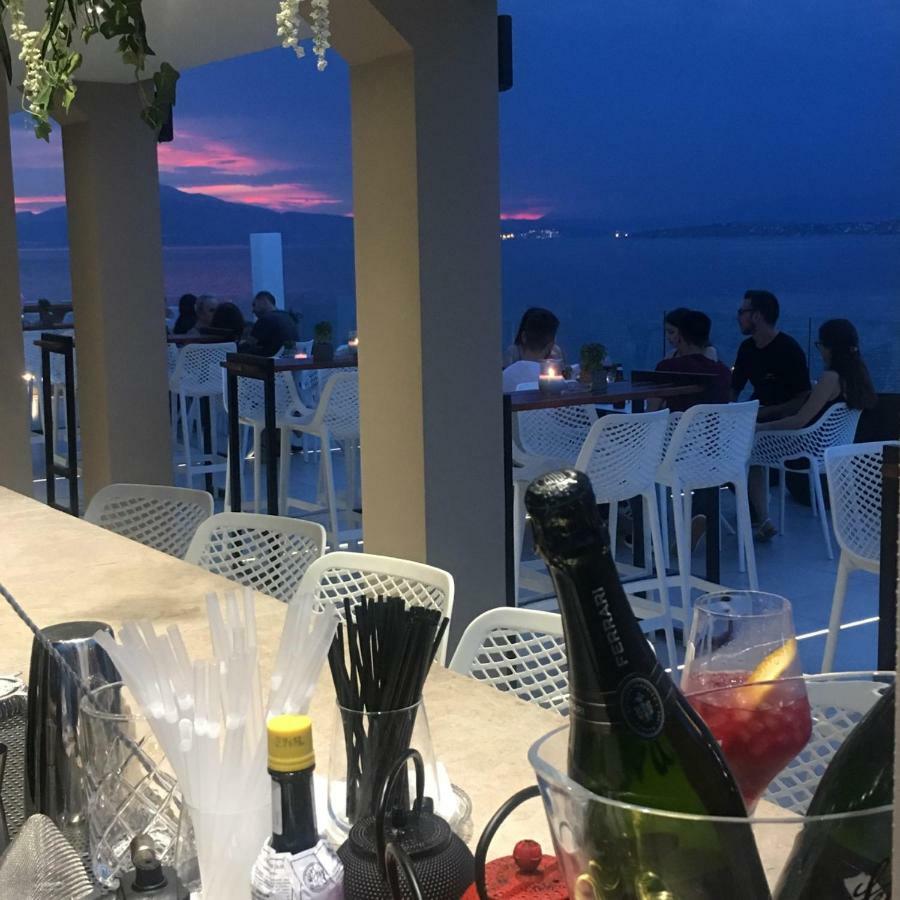 Aianteion Bay Luxury Hotel & Suites Aiándion Dış mekan fotoğraf